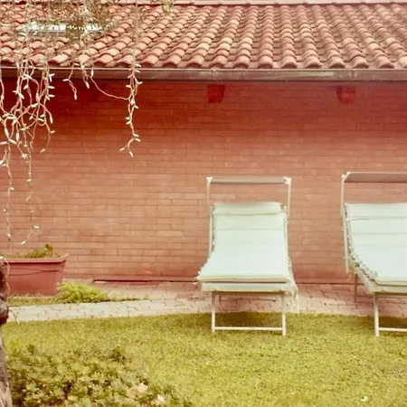 Riviera Vintage Estate Монтесильвано