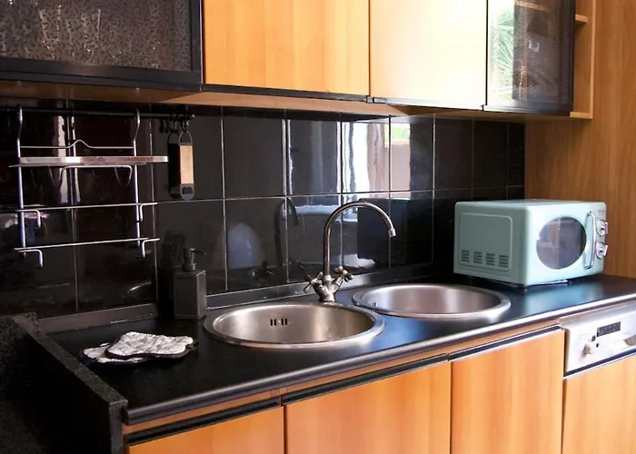 Riviera Vintage Estate