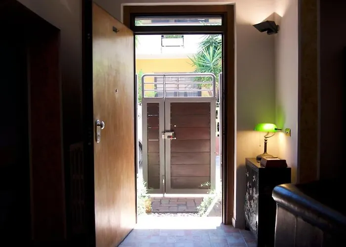 Дом отдыха Riviera Vintage Estate *